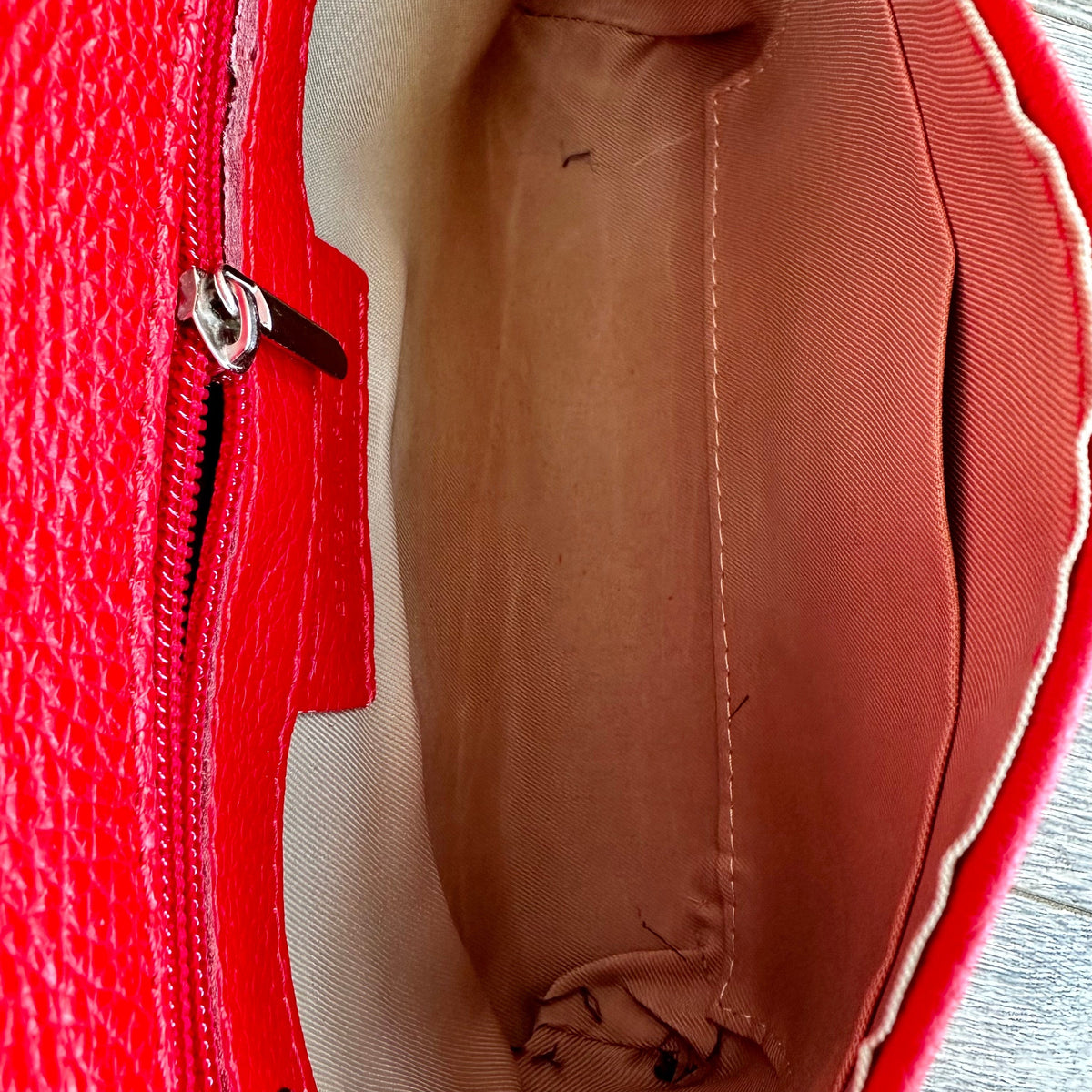 Red bag online leather