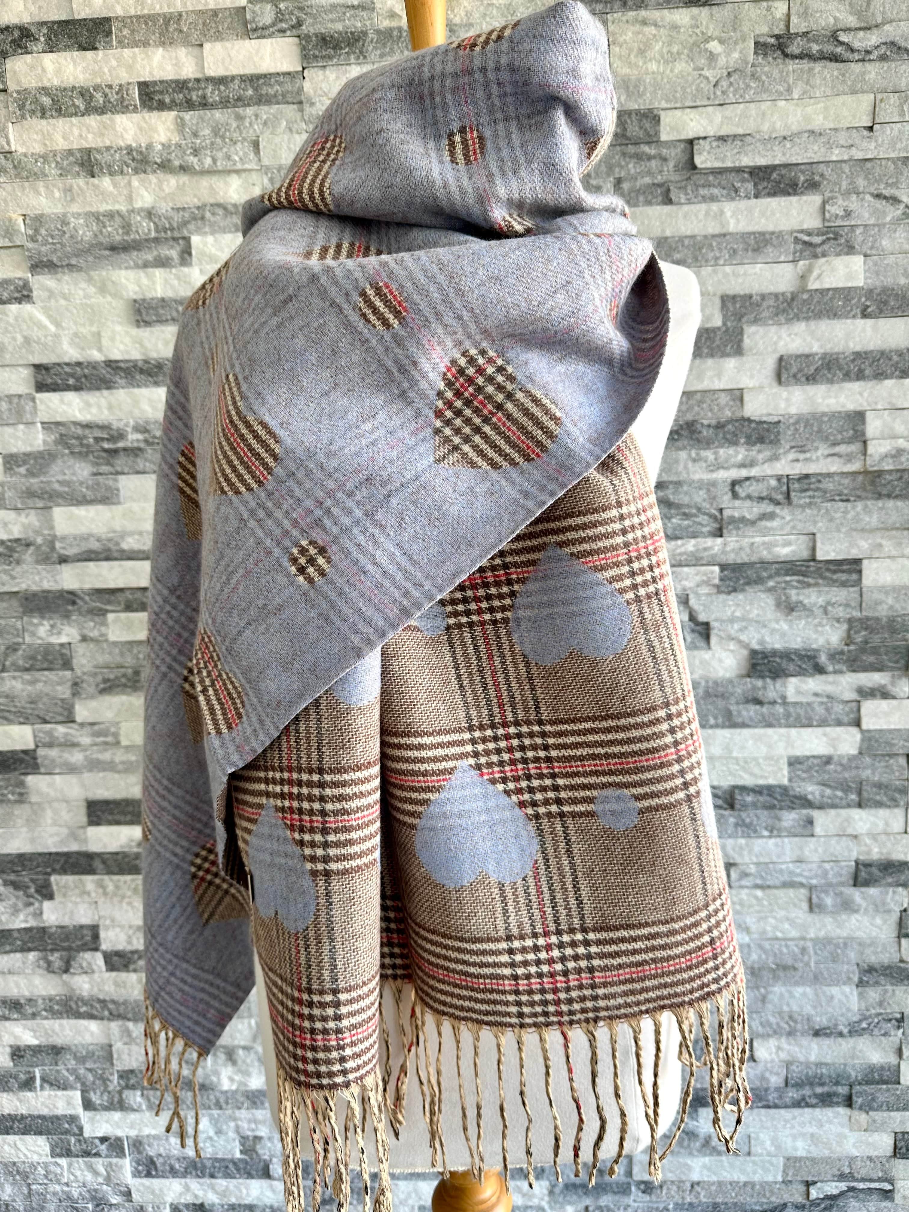 luscious scarves Ladies Hearts and Checks Reversible Scarf .