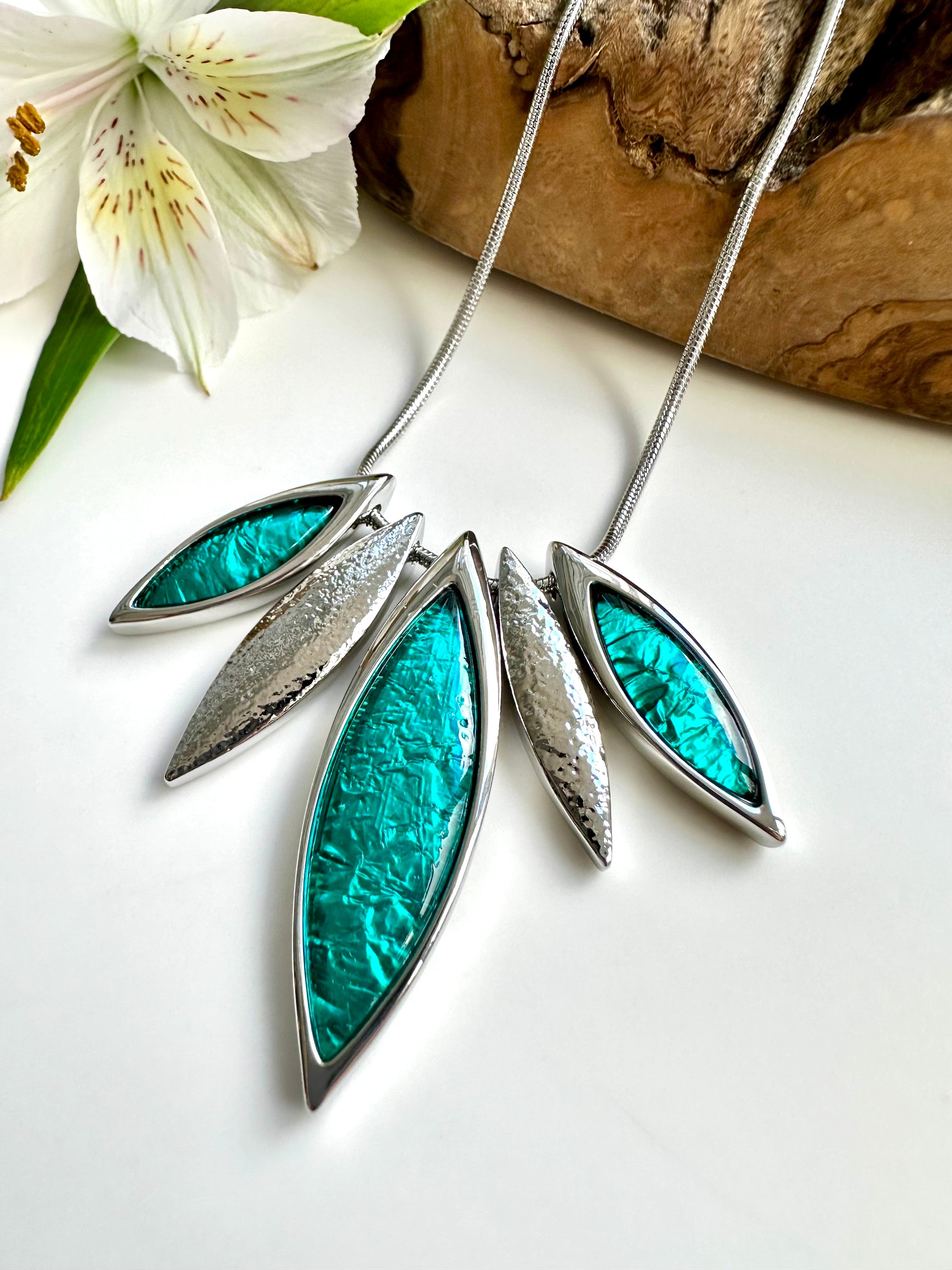 luscious scarves Necklaces Miss Milly Rich Teal and Silver Resin Leaf Necklace . FN551