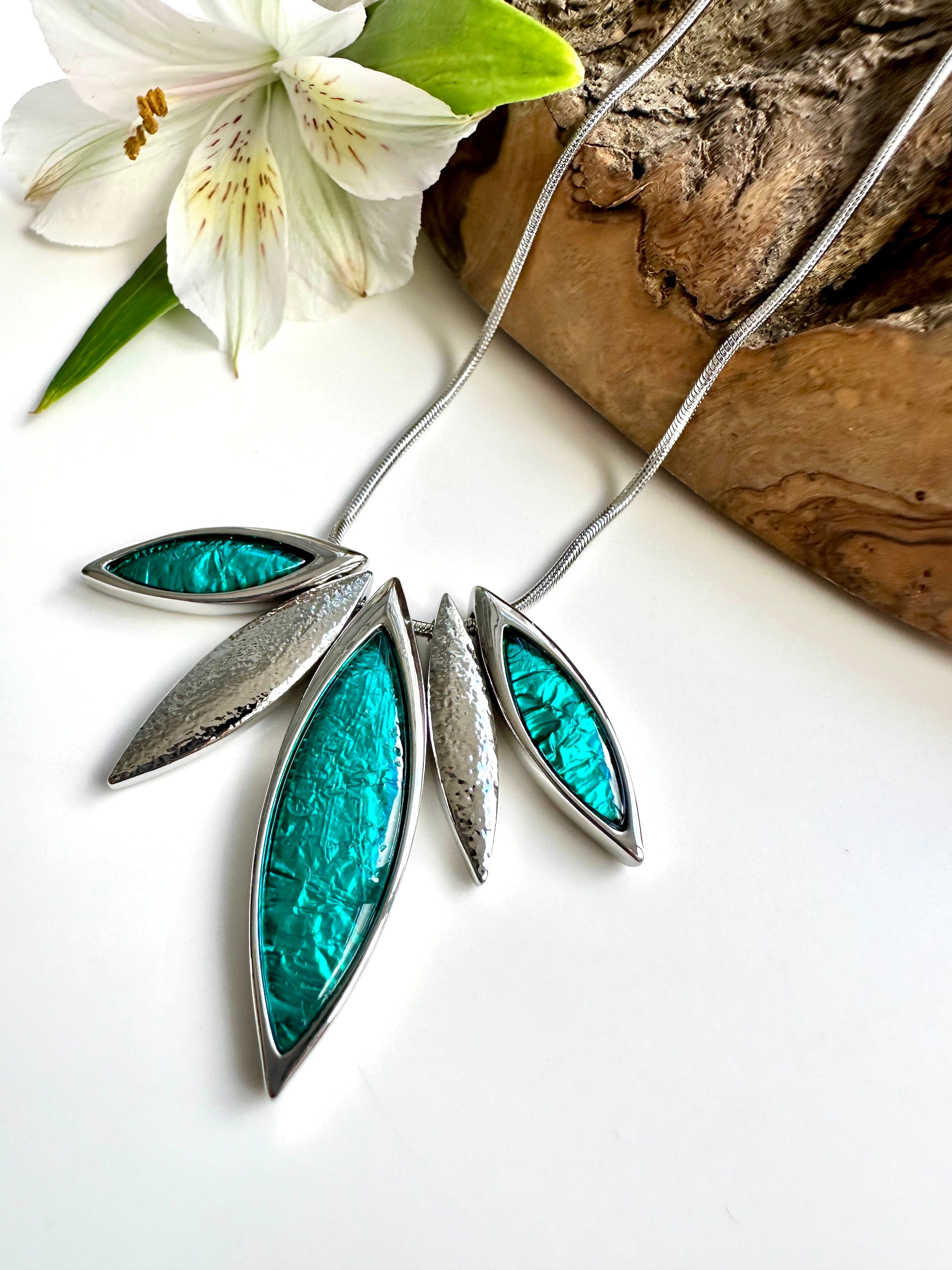 luscious scarves Necklaces Miss Milly Rich Teal and Silver Resin Leaf Necklace . FN551