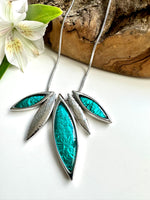 Load image into Gallery viewer, luscious scarves Necklaces Miss Milly Rich Teal and Silver Resin Leaf Necklace . FN551
