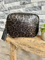 Load image into Gallery viewer, luscious scarves Pewter Genuine Italian Leather Animal Print Design Camera Bag , Crossbody.
