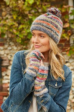 Load image into Gallery viewer, luscious scarves wool hat Pachamama Coroico Bobble Beanie , Handmade, Fairtrade
